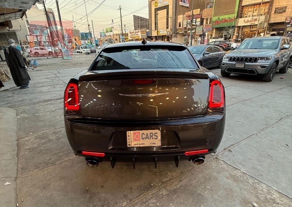 کرایسلەر 300